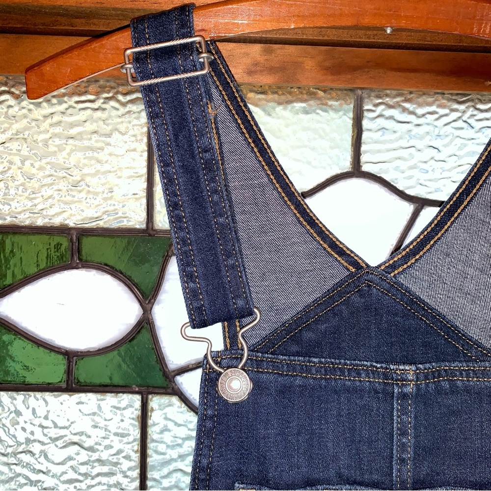 Levi’s Skinny Denim Overalls - Picture 4 of 12